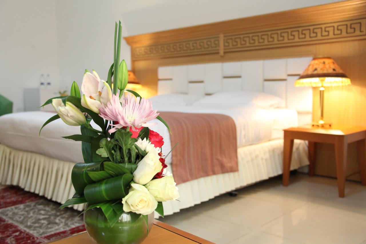 Flamingo Hotel Apartment Abu Dhabi Esterno foto